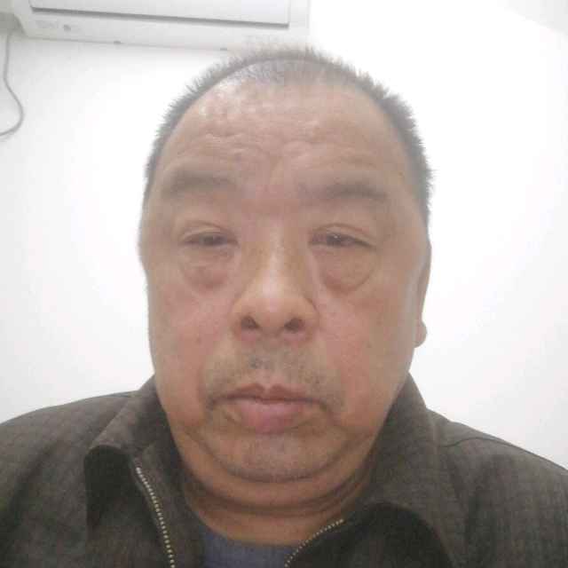 雪糕和沉静的照片