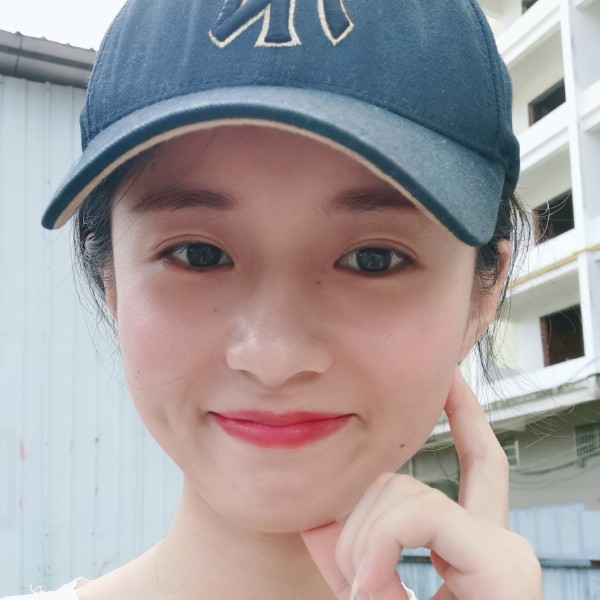 懦弱向离歌的照片
