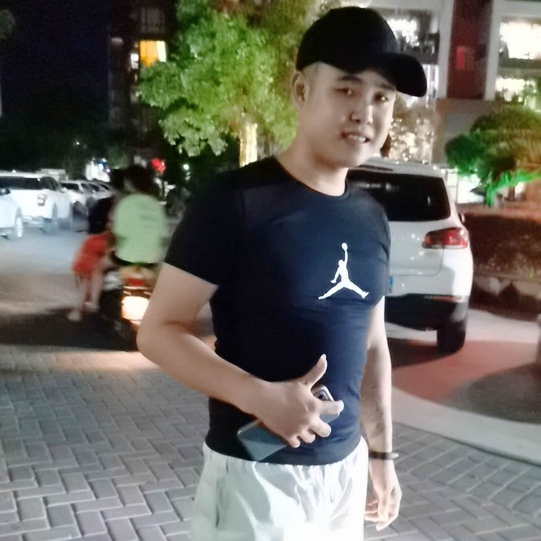大侠腼腆的照片