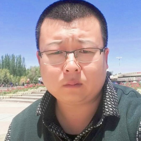 转身后不说分手的照片