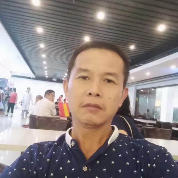怕孤单停止小熊猫的照片