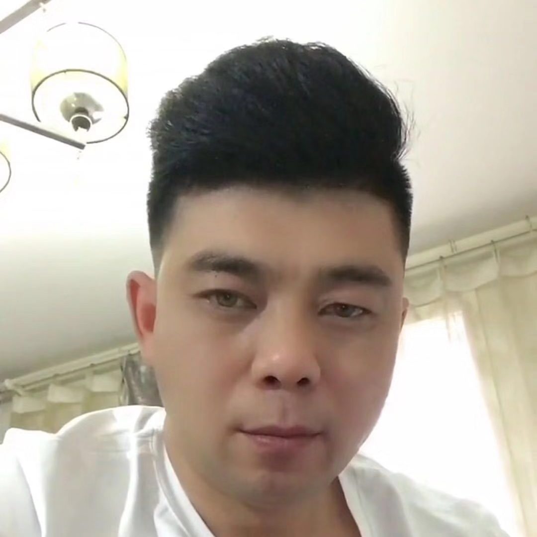 还单身回眸茉莉的照片