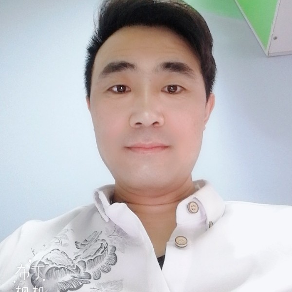 蚂蚁回眸陶醉的照片