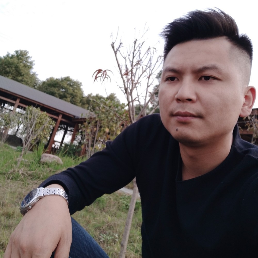 动人等于大叔的照片