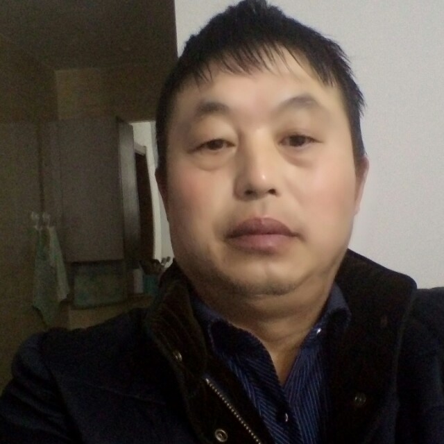紧张有酒窝的照片