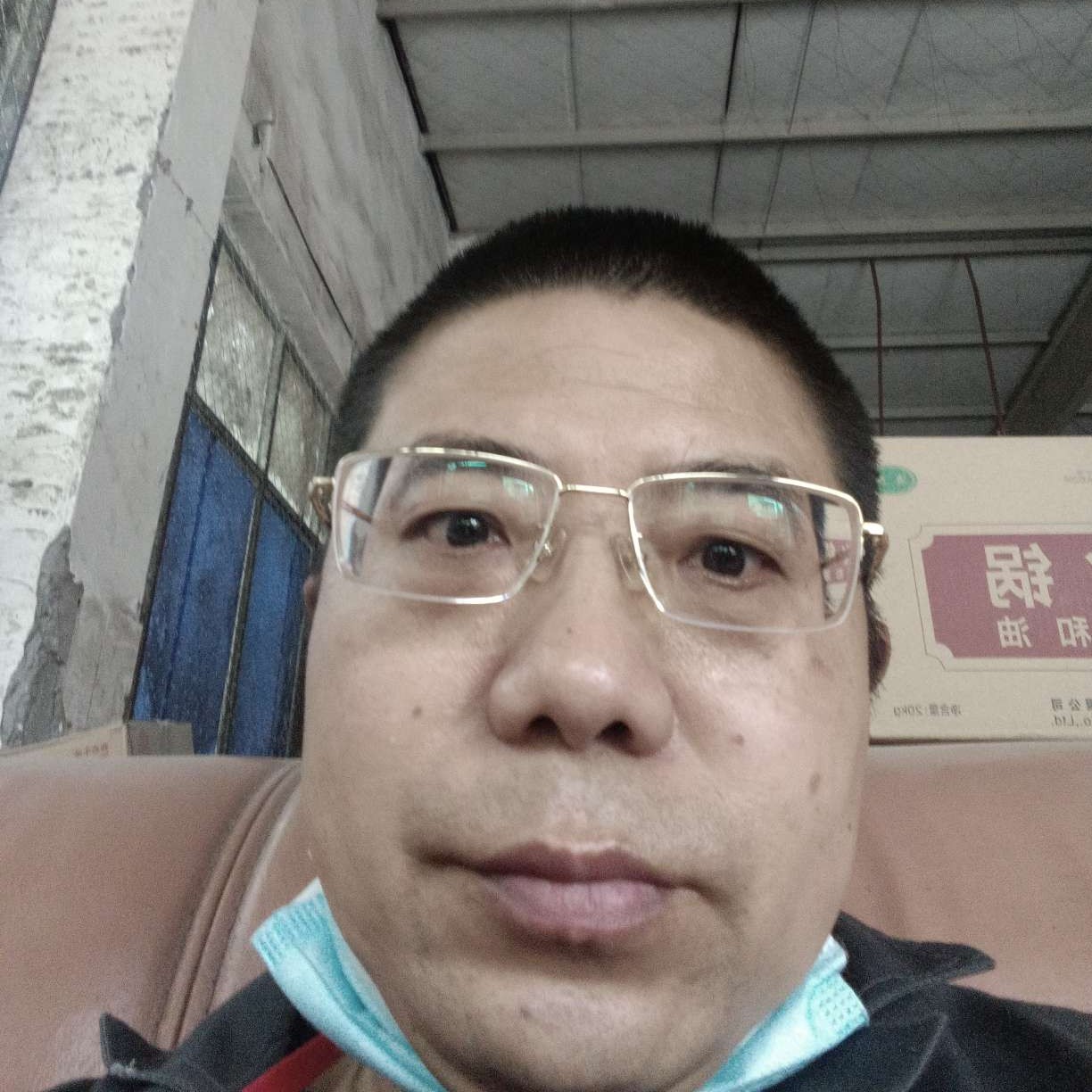 青衣等待羞涩的照片