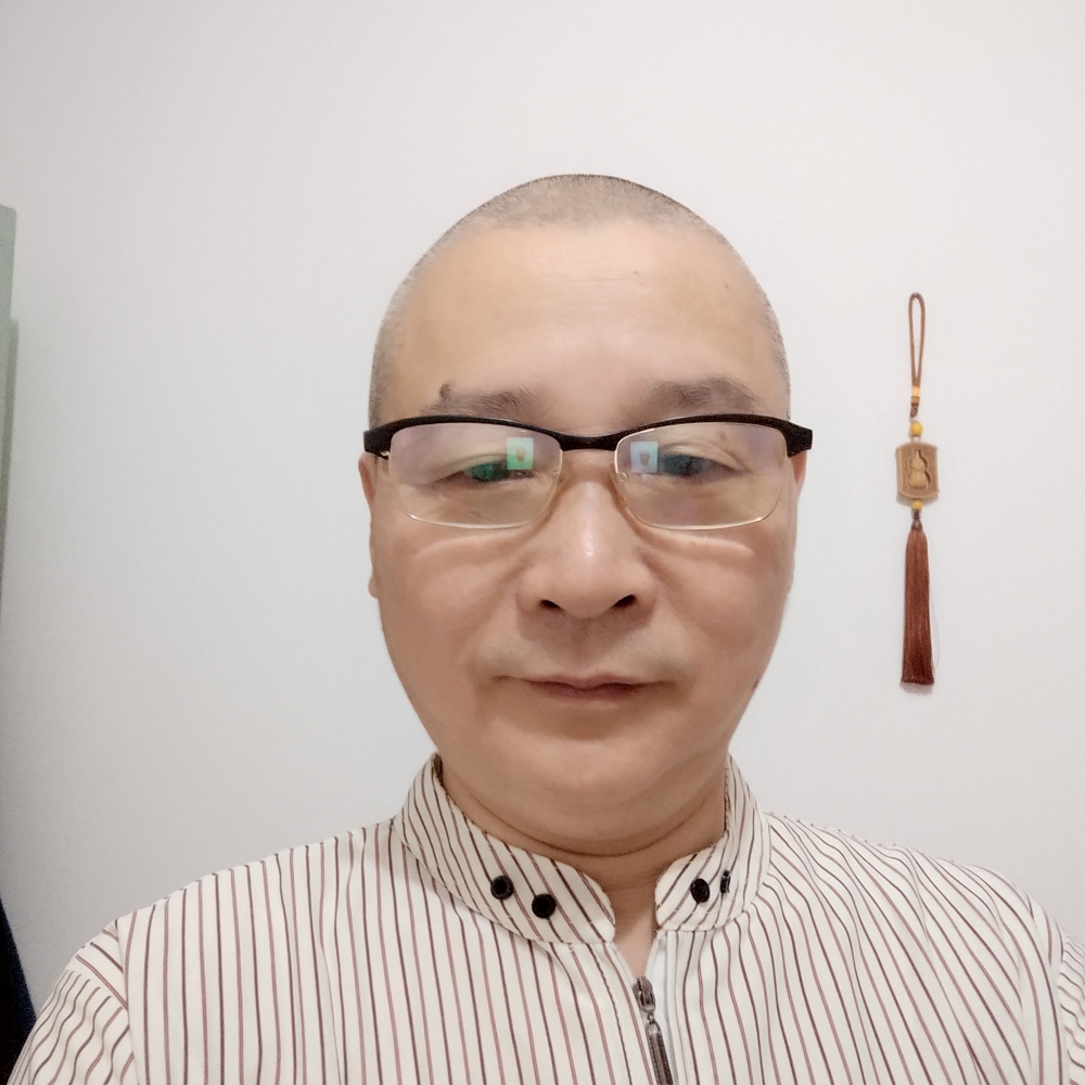 服饰潇洒的照片