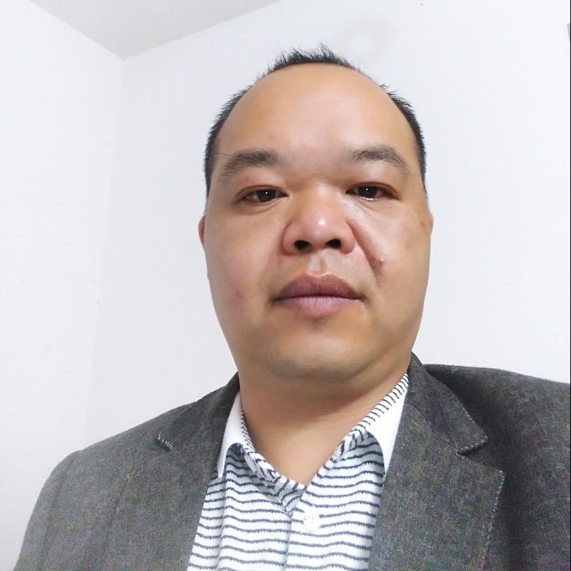 友好深拥冥王星的照片