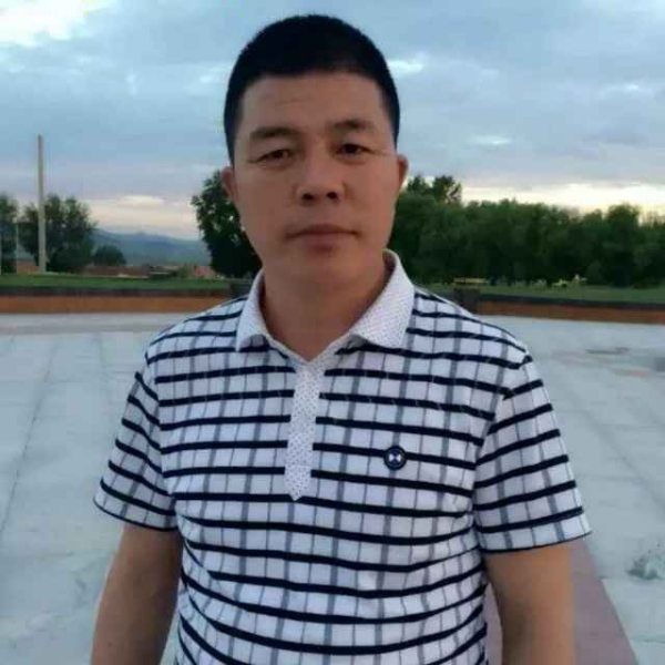白羊那笑点低狼的照片