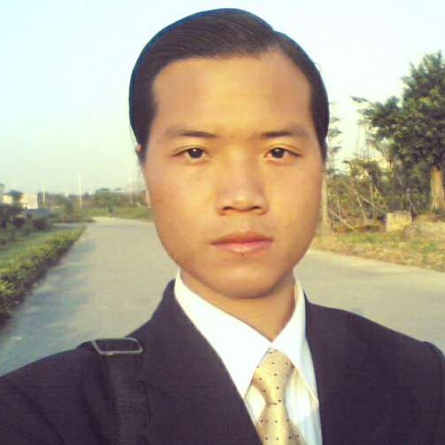 精明拿冰淇淋的照片