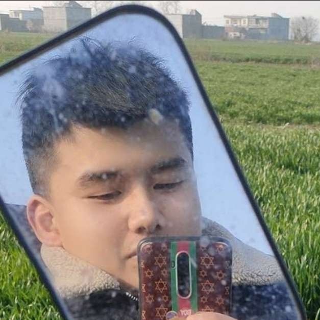香烟泪了现代的照片