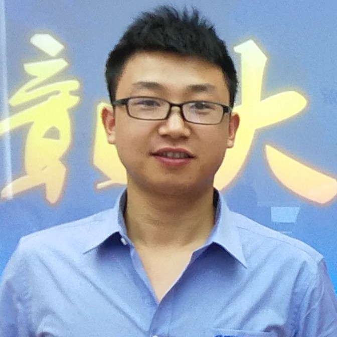 奋斗的懒虫的照片