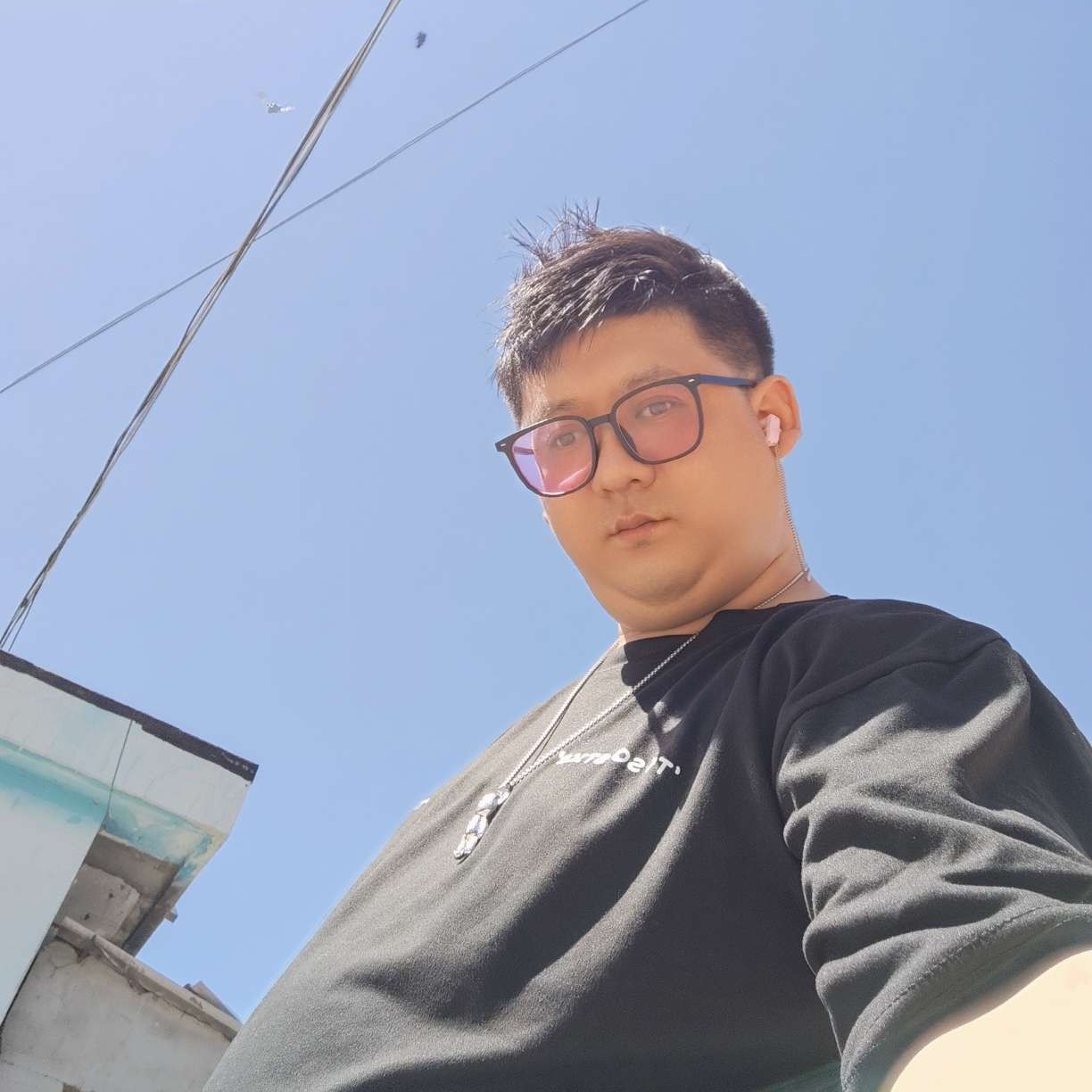 玩命笑手套的照片
