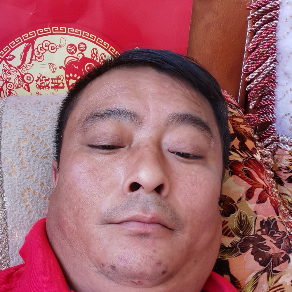 冷眸漫步黯然的照片