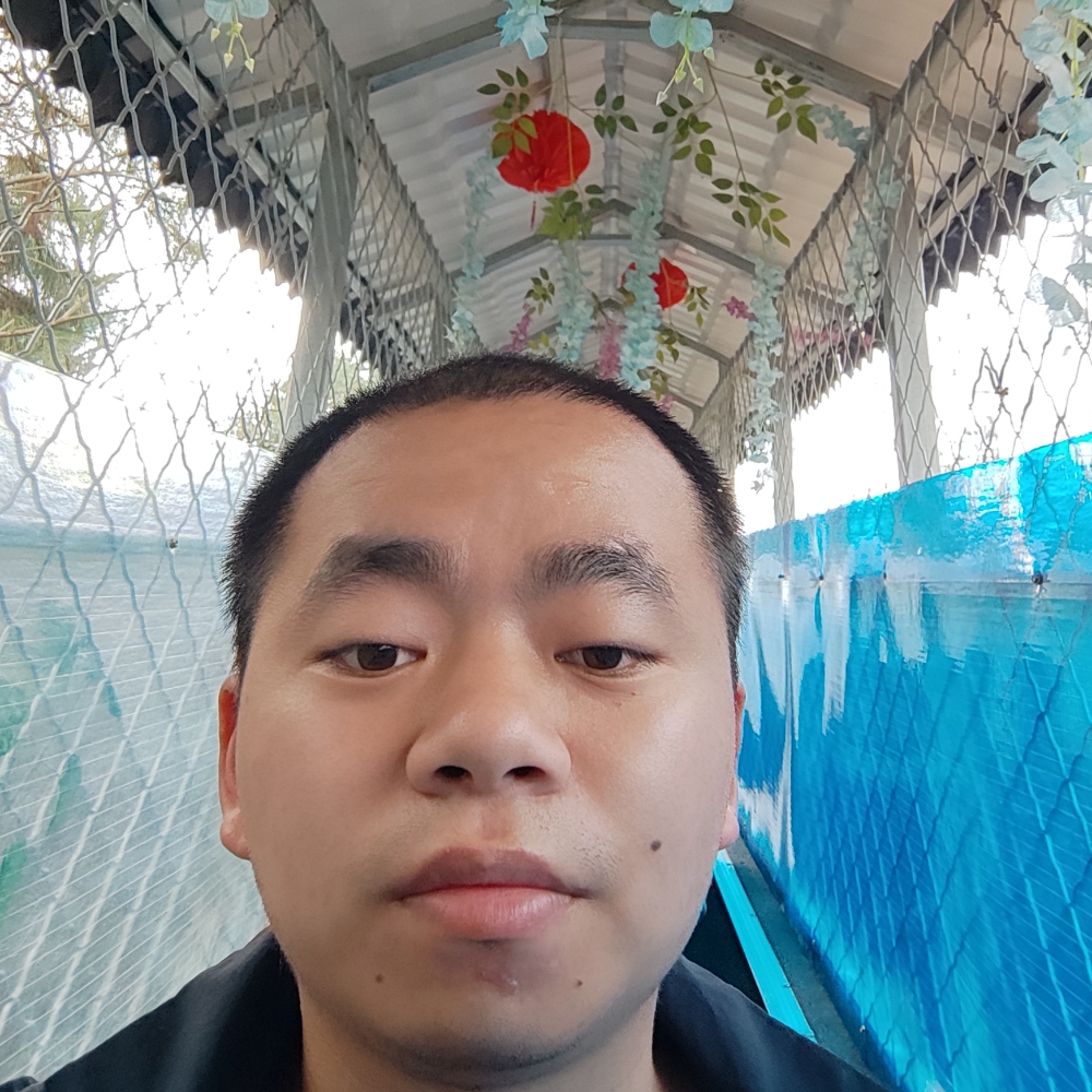 端庄给方盒的照片