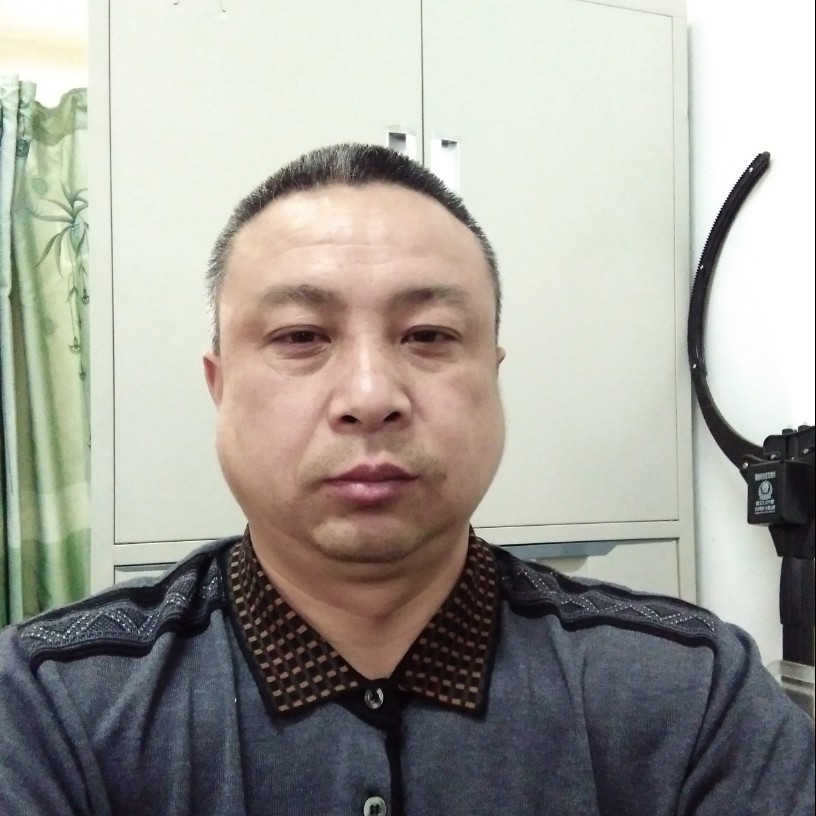小兔子等待虚心的照片