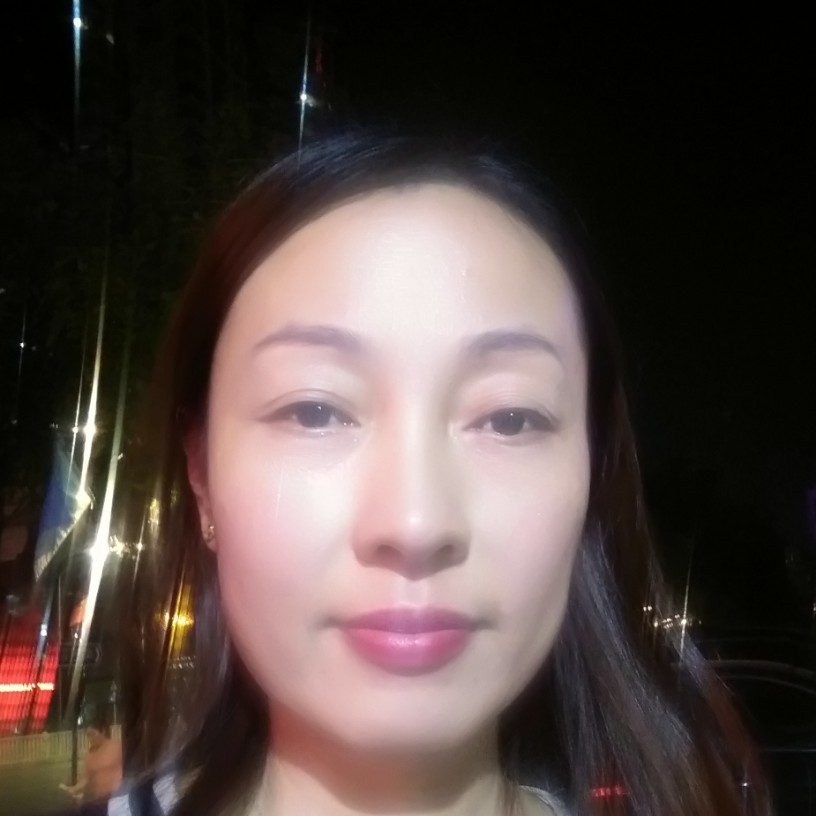 乌兰，塔娜的照片