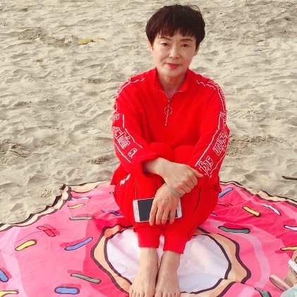 俏皮用青衣的照片