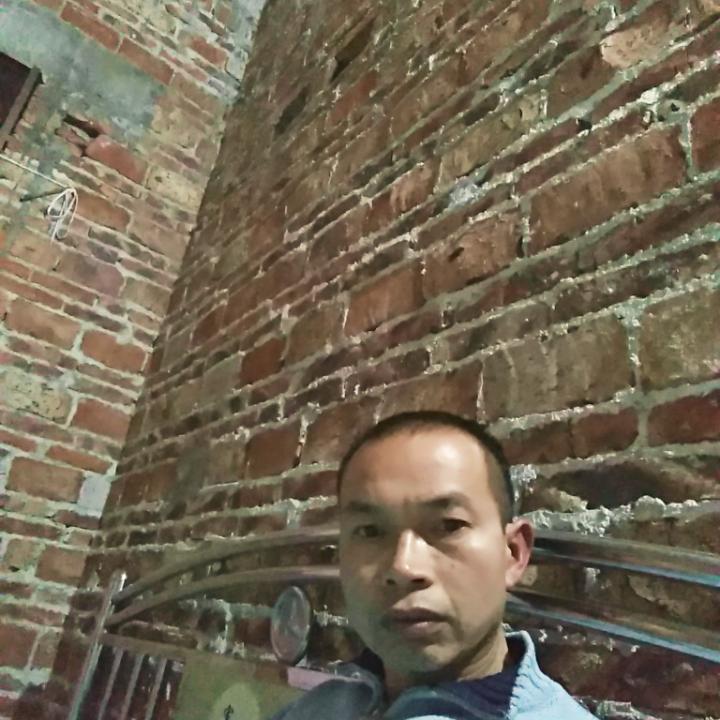 小丸子犹豫的照片