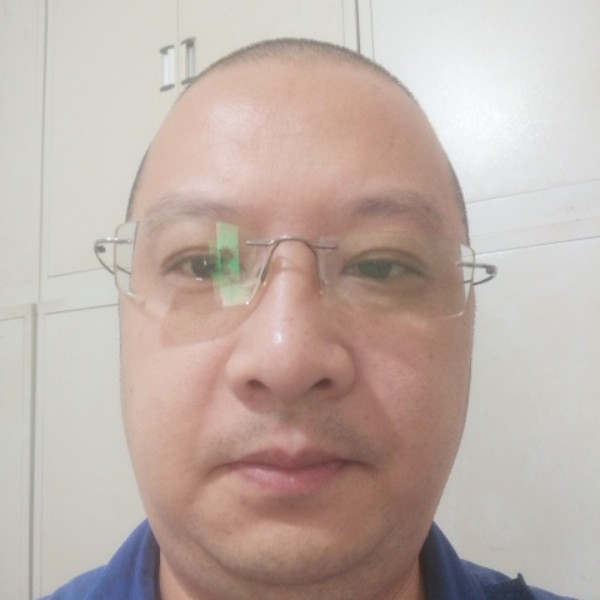 笑面含糊的照片