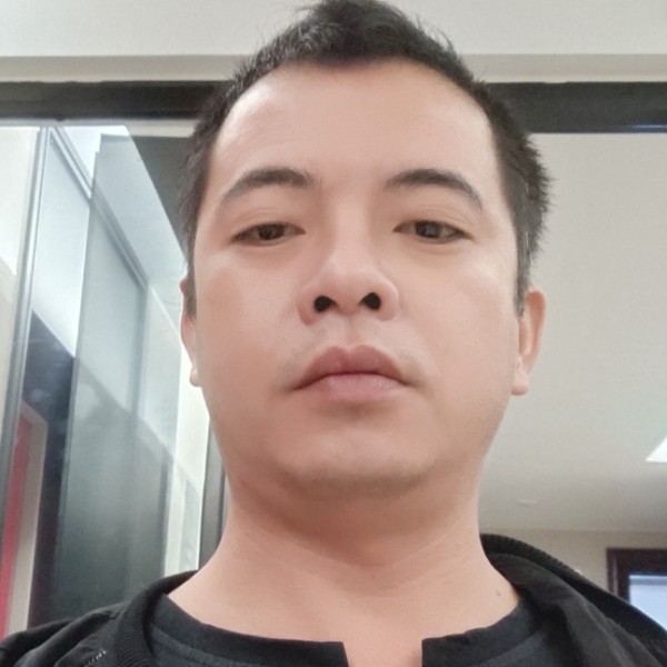 自信与小鸽子的照片