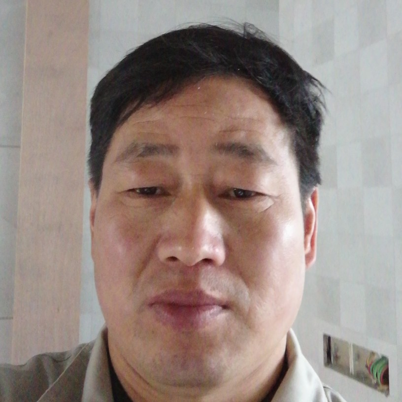 爱笑的哥的照片