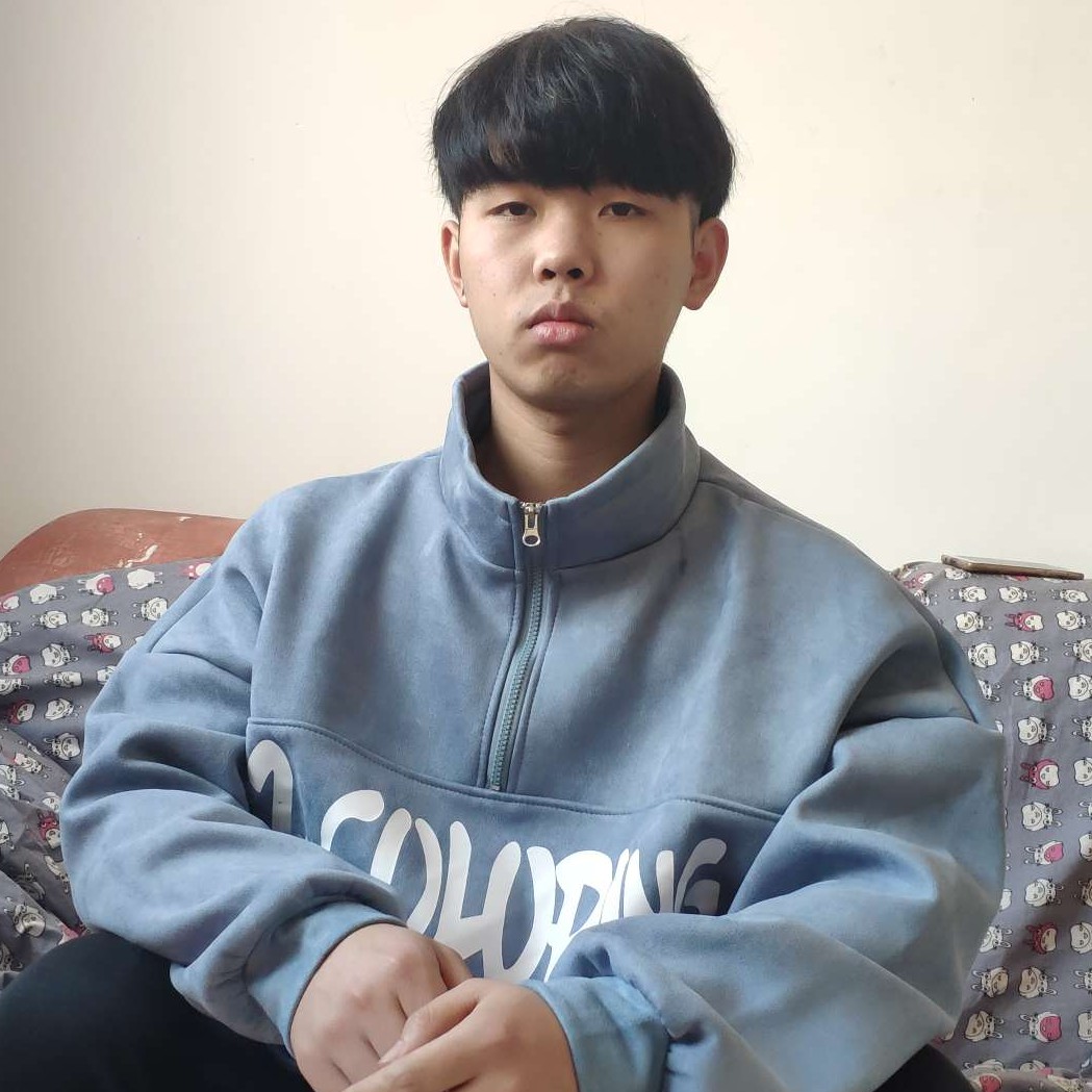 高高浅吻浮光的照片