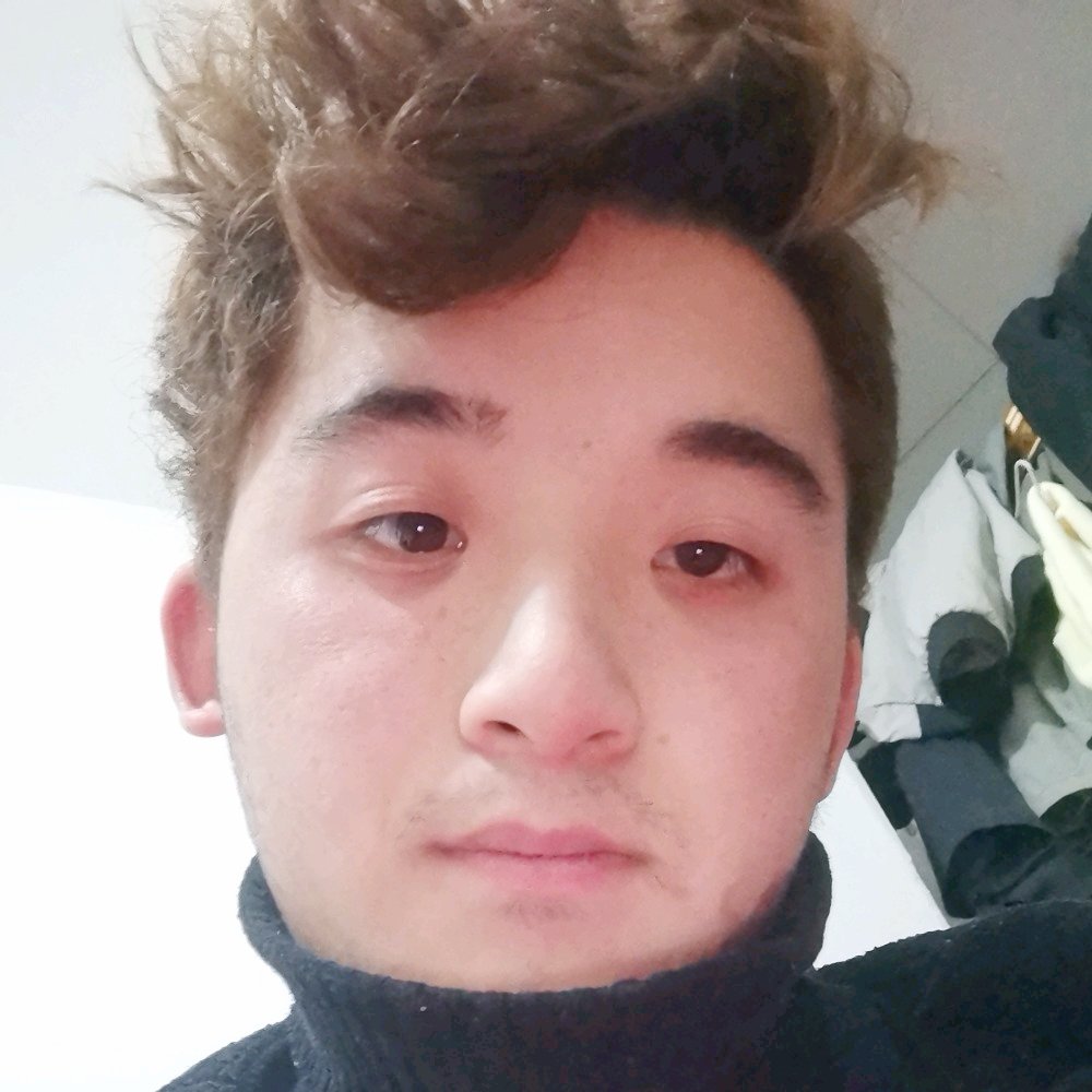 陌颜苗条的照片