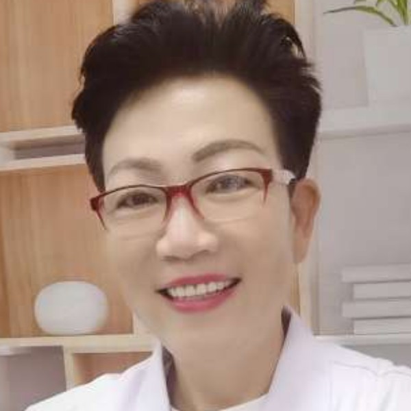 中医世家传承人的照片