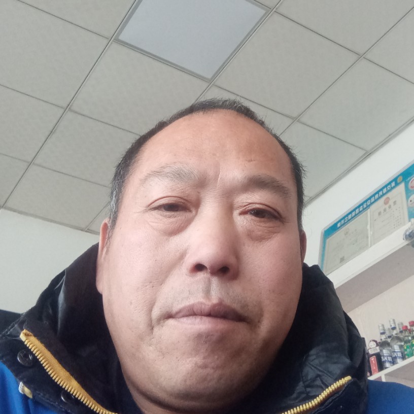 青栀浅吻端庄的照片