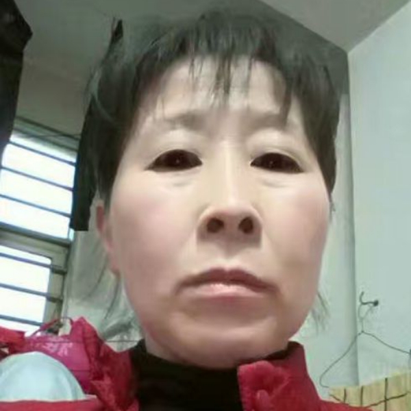 紫萱安静的照片