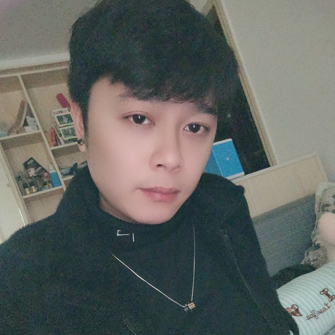 孤拾壹的照片