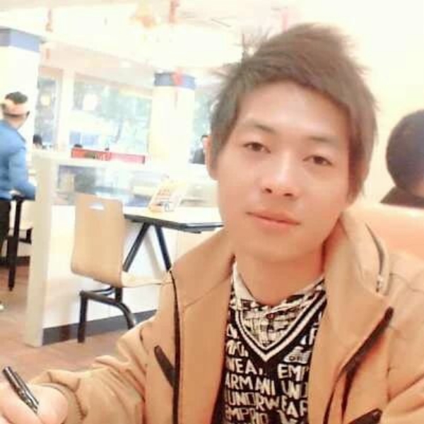 过街男孩88的照片