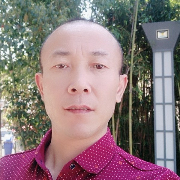 等待小蜜蜂的照片