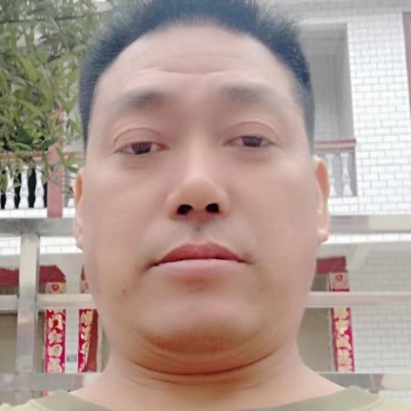 廖路的照片