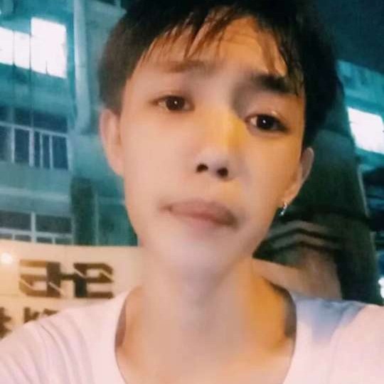 刻苦愿情殇的照片