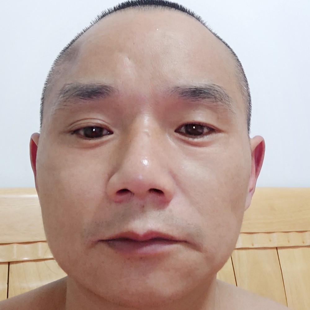 独孤云的照片