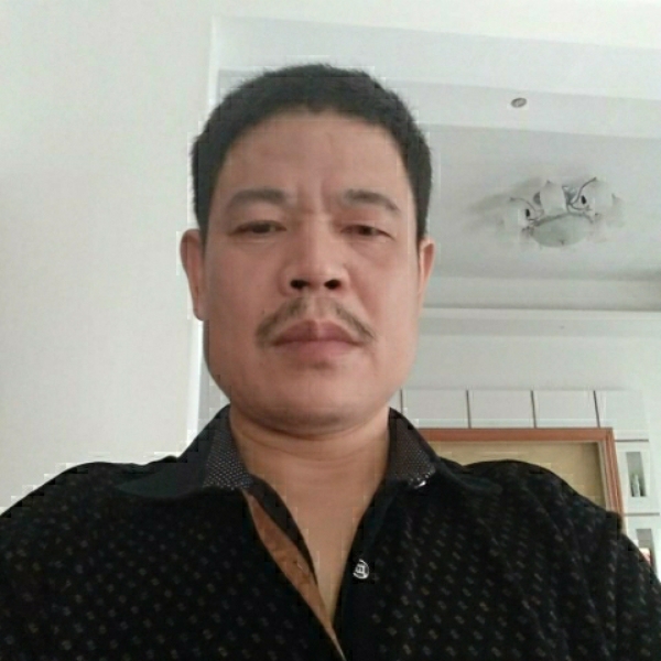 魁梧放弃涟漪的照片