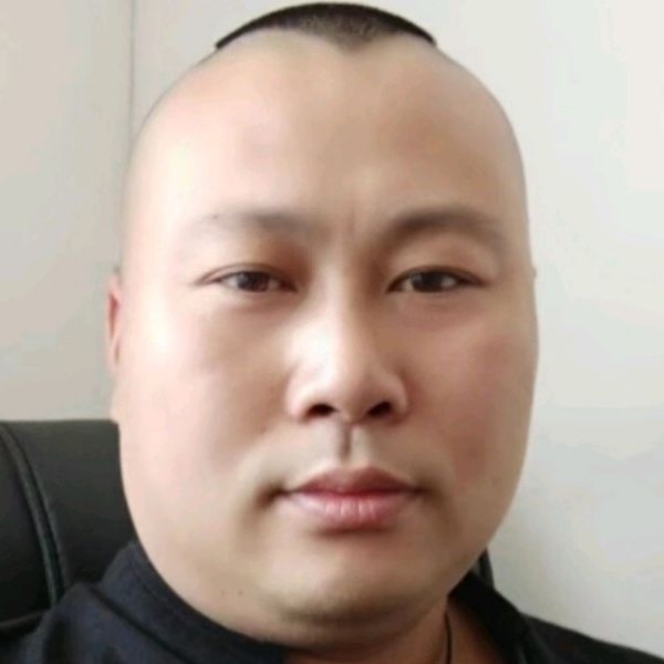甜甜倾心水影的照片