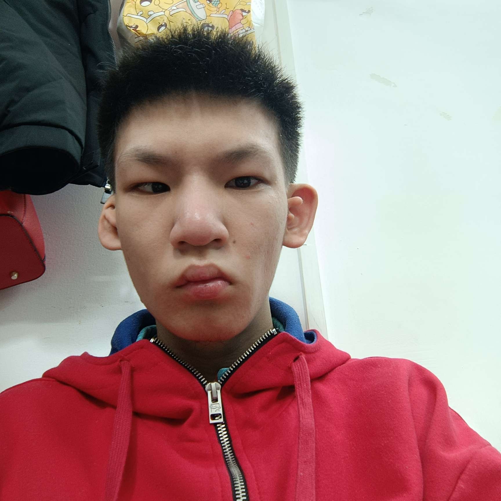 钢铁侠浅吻畅快的照片