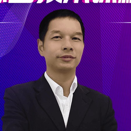 康乃馨认真的照片