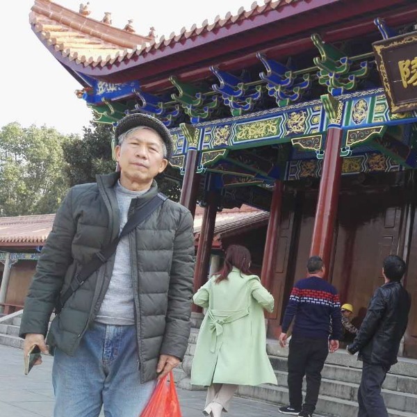 亲亲大哥的照片