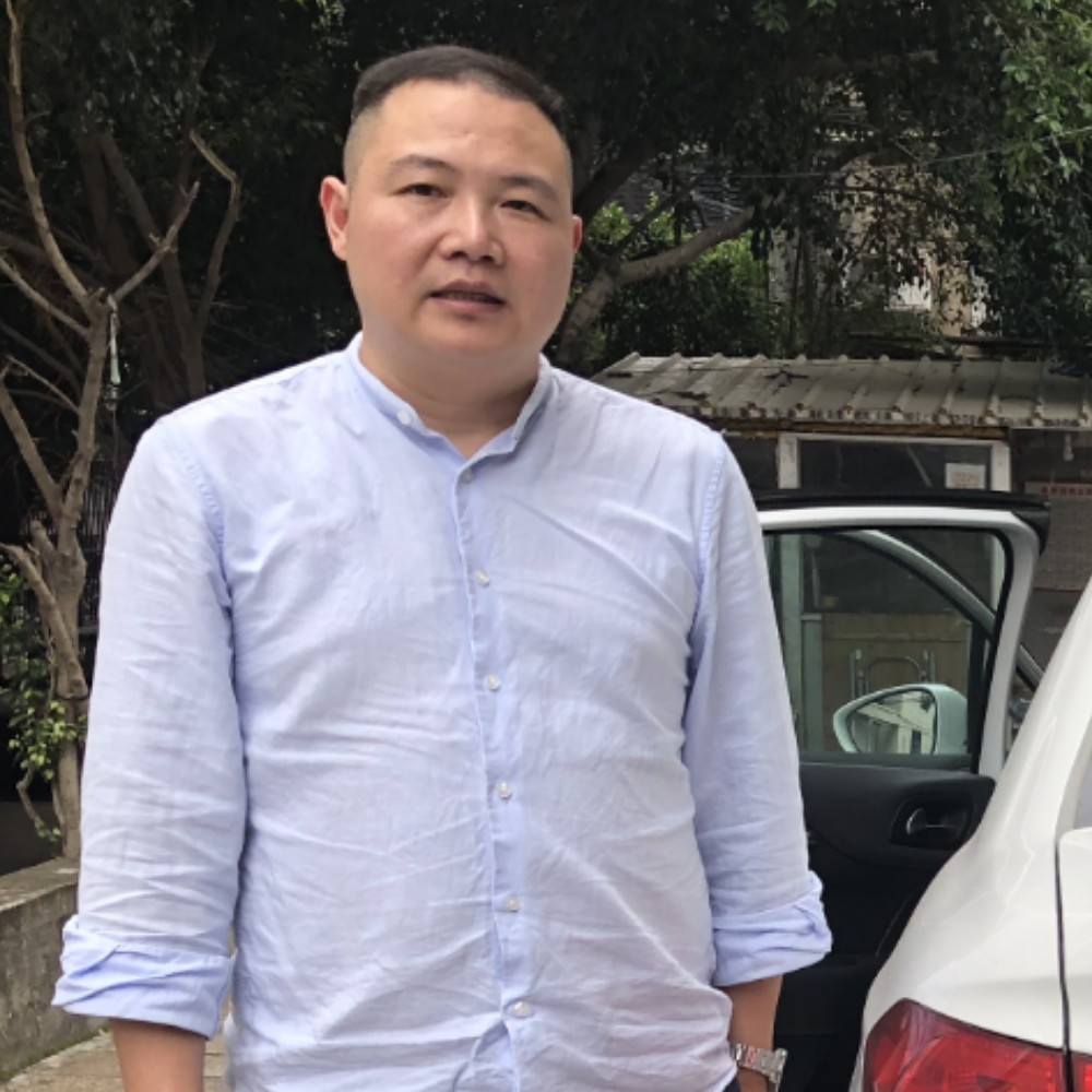 纯情的板凳的照片