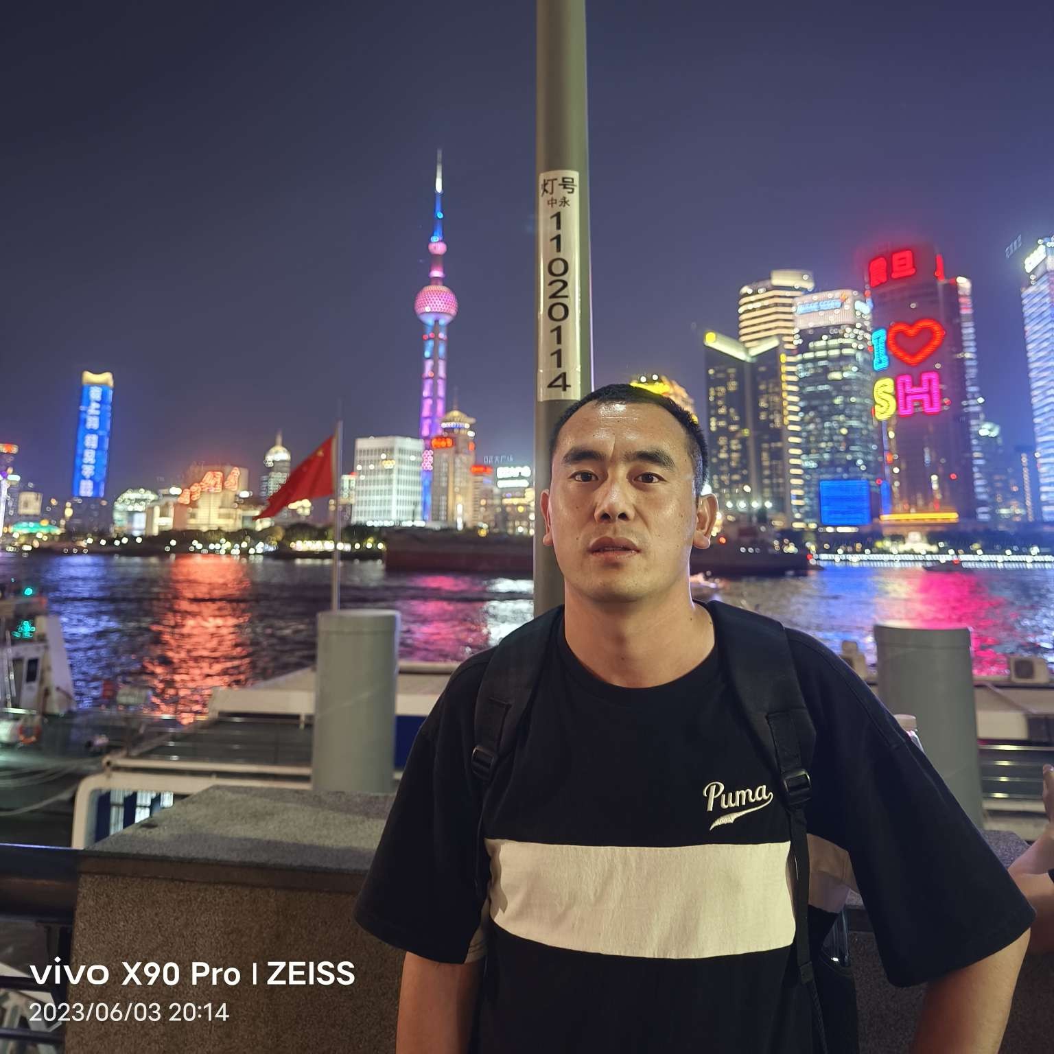 Liu的照片