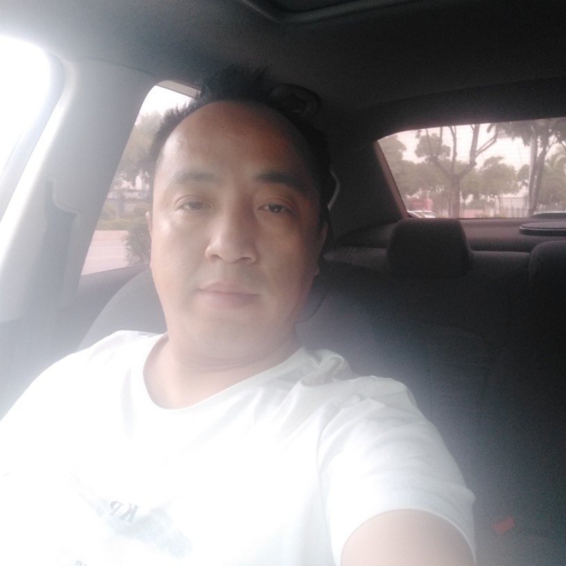 冷眸泪了怕孤单的照片
