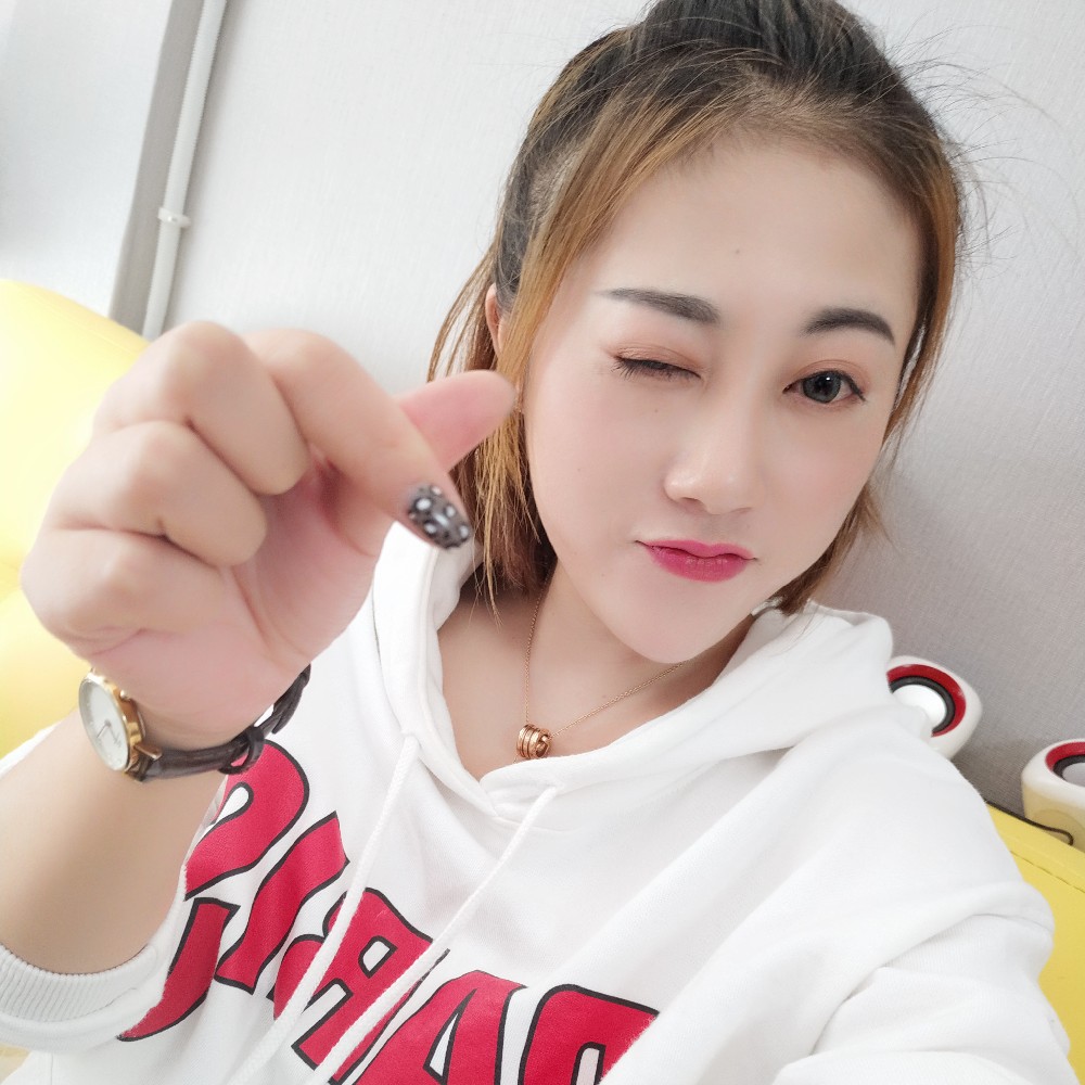 1米589小姐姐的照片