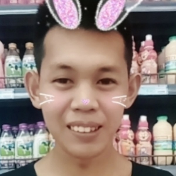 豆芽有魅力的照片