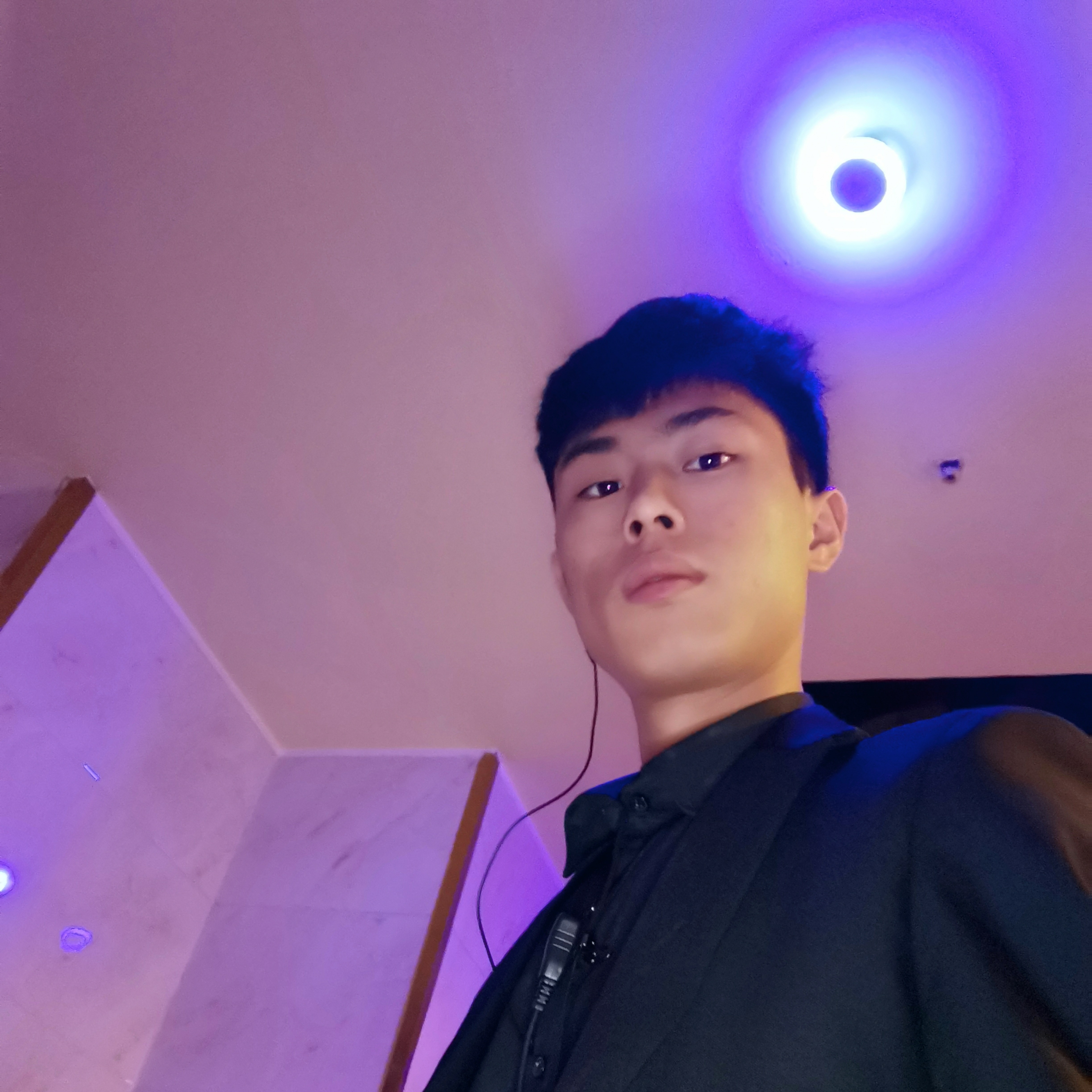 l！？。，的照片