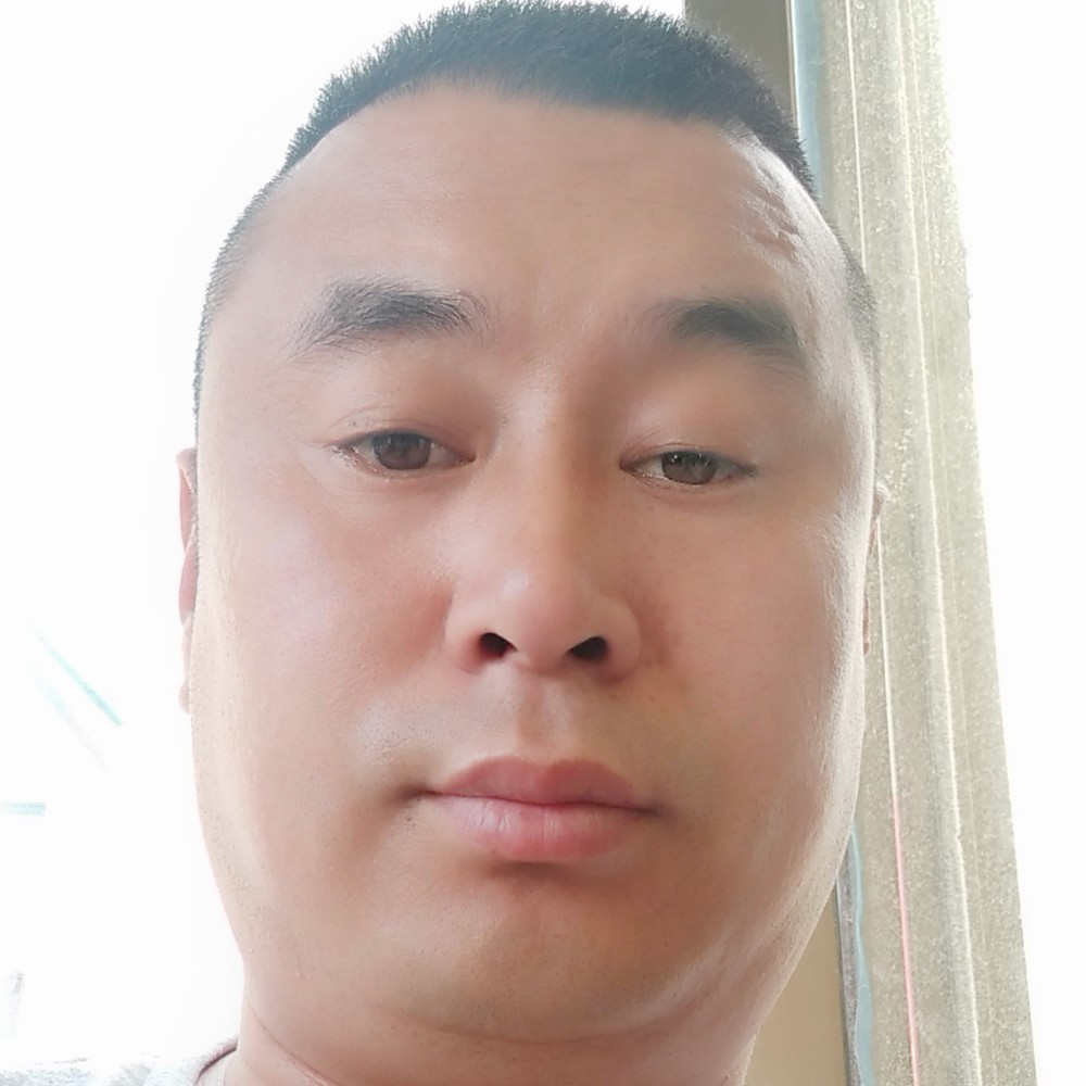 义气回眸瑞雪的照片
