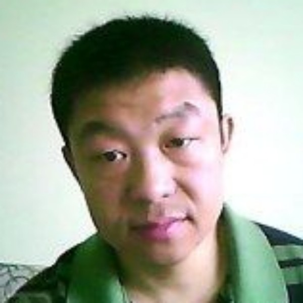 明铧的照片